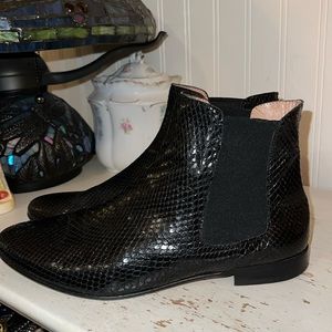 Barney’s New York made in Italy black snakeskin embossed leather ankle booties